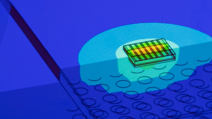 Thermal characteristics of GaN power transistors